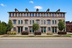 290 Barton Street W 4, Hamilton, ON L8R 3P3