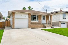 11 Aterno Drive, Hamilton, ON L9C 5S4