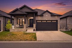 383 Daventry Way 8, Middlesex Centre, ON N0L 1R0