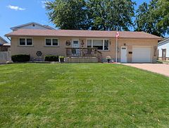 252 Rapley Street, Strathroy-Caradoc, ON N7G 3E6