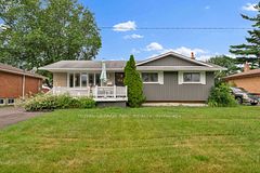 8415 Parkway Drive, Niagara Falls, ON L2G 6W8