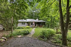 12 Oriole Lane, Kingston, ON K7K 5E2