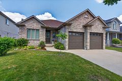 8 Willard Crescent, Middlesex Centre, ON N0L 1R0