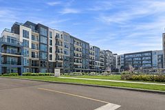 16 Concord Place 516, Grimsby, ON L3M 0J1