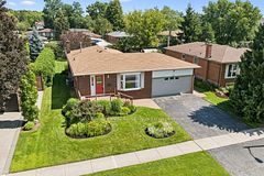 45 Milverton Close, Hamilton, ON L8B 0A9