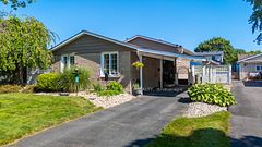 182 Leaside Drive, Welland, ON L3C 6H1