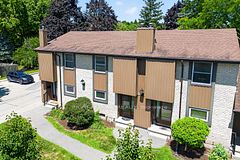 215 Glamis Road 11, Cambridge, ON N1R 6V8