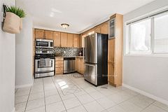 110 Steeles Crescent, Cambridge, ON N1R 8C4