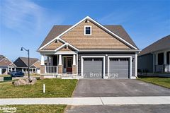 27 STOTHER Crescent, Bracebridge, ON P1L 0A9