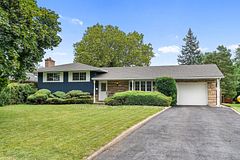 245 Riverview Boulevard, St. Catharines, ON L2T 3N2