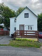 512 First Street W, Cornwall, ON K6J 1E1
