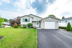 3 Highland Park Drive, Petawawa, ON K8H 3S2