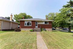 601 Edward Street S, Thunder Bay, ON P7E 2H1