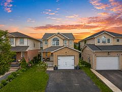 925 Copper Leaf Crescent, Kitchener, ON N2E 3W1
