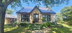 665 RIDGE Road, Hamilton, ON L8J 2Y2