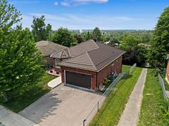 2522 Marsdale Drive, Peterborough, ON K9L 1R4