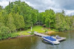 4169 South Portage Road, Huntsville, ON P1H 2J3