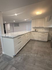 20 Rose Avenue Lower, Thorold, ON L2V 3C4