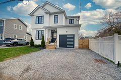 18 Parkview Avenue, Fort Erie, ON L2A 5L7