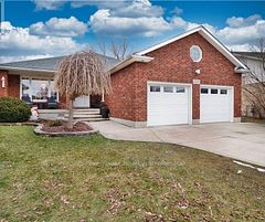 7594 Canterbury Crescent, Niagara Falls, ON L2H 3E7