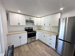 94 Crowland Avenue #2, Welland, ON L3B 1W9