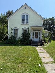 98 Trafalgar Street, Goderich, ON N7A 1T6