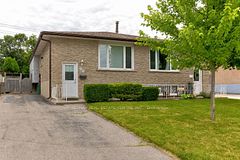 66 Bakersfield Drive, Cambridge, ON N1R 6X6
