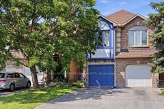 15 Locheland Crescent, Barrhaven, ON K2G 6H2