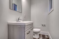 220 Caroline Street S 1, Hamilton, ON L8P 3L4
