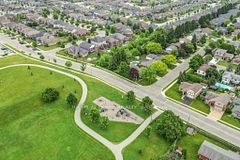 2 Noble Lane, St. Thomas, ON N5R 0C4