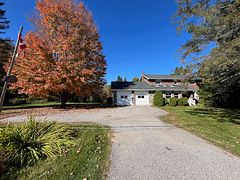 96 520 Highway W, Burk's Falls, ON P0C 1A0