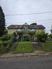4340 Elgin Street, Niagara Falls, ON L2E 2X8