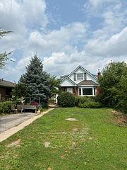 1031 Fennell Avenue E 2, Hamilton, ON L8T 1R5