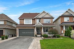 703 Mashkig Avenue, Orleans - Cumberland and Area, ON K4A 0Y7