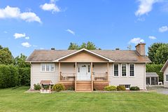 955 Lacroix Road, Clarence-Rockland, ON K0A 2A0