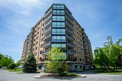 120 Barrett Court 411, Kingston, ON K7L 5H6