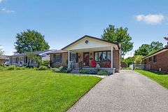 7 THOMPSON Avenue, St. Thomas, ON N5R 1G1