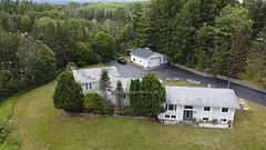 25 Meadow Drive, East Ferris, ON P0H 1K0