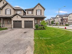 34 Dodman Crescent, Hamilton, ON L9G 0G6