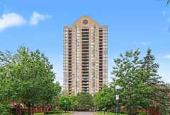 545 St Laurent Boulevard 2702, Manor Park - Cardinal Glen and Area, ON K1K 4H9
