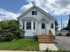 232 McKellar Street, Thunder Bay, ON P7E 1H7