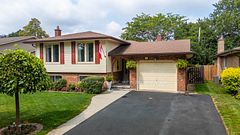 11 Jennifer Court, Welland, ON L3C 6E9