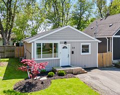 38 ALEXANDRA Boulevard, St. Catharines, ON L2P 1J9