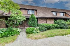 285 SANDOWNE Drive 15, Waterloo, ON N2K 2C1