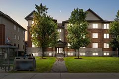 313 Cresthaven Drive 2, Barrhaven, ON K2G 4R5