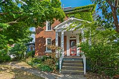 74 LAKE Avenue W, Carleton Place, ON K7C 1L6
