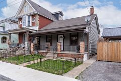 83 Simcoe Street E A, Hamilton, ON L8L 3N3