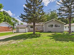 29 Queen Street, Sundridge, ON P0A 1Z0