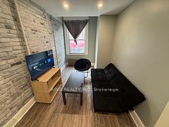 344 Richmond Street 1, London East, ON N6A 3C3