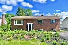 587 Alfred Street E, Pembroke, ON K8A 8A2